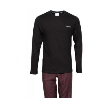 Pijama din bumbac cu model in carouri -
